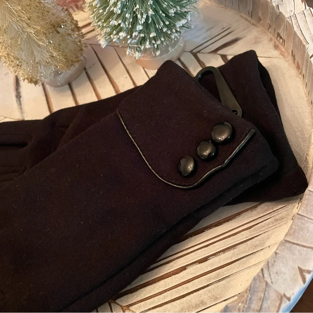 New! Classy tech gloves